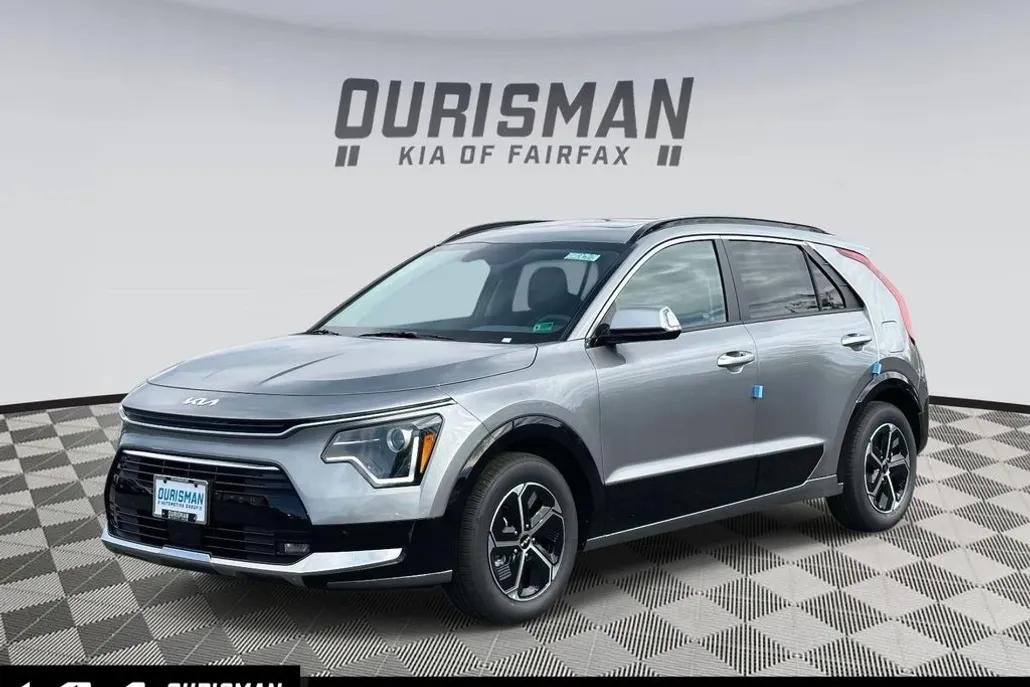 2025 Kia Niro SX photo 1