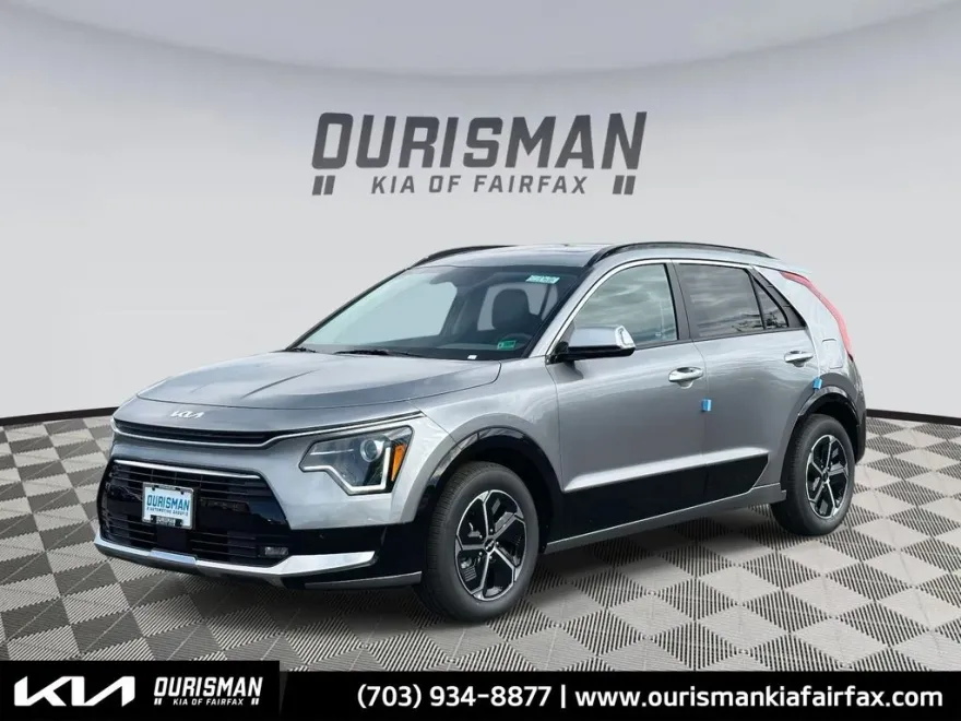 2025 Kia Niro SX photo 1