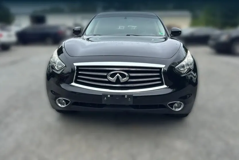2015 Infiniti QX70 photo 1