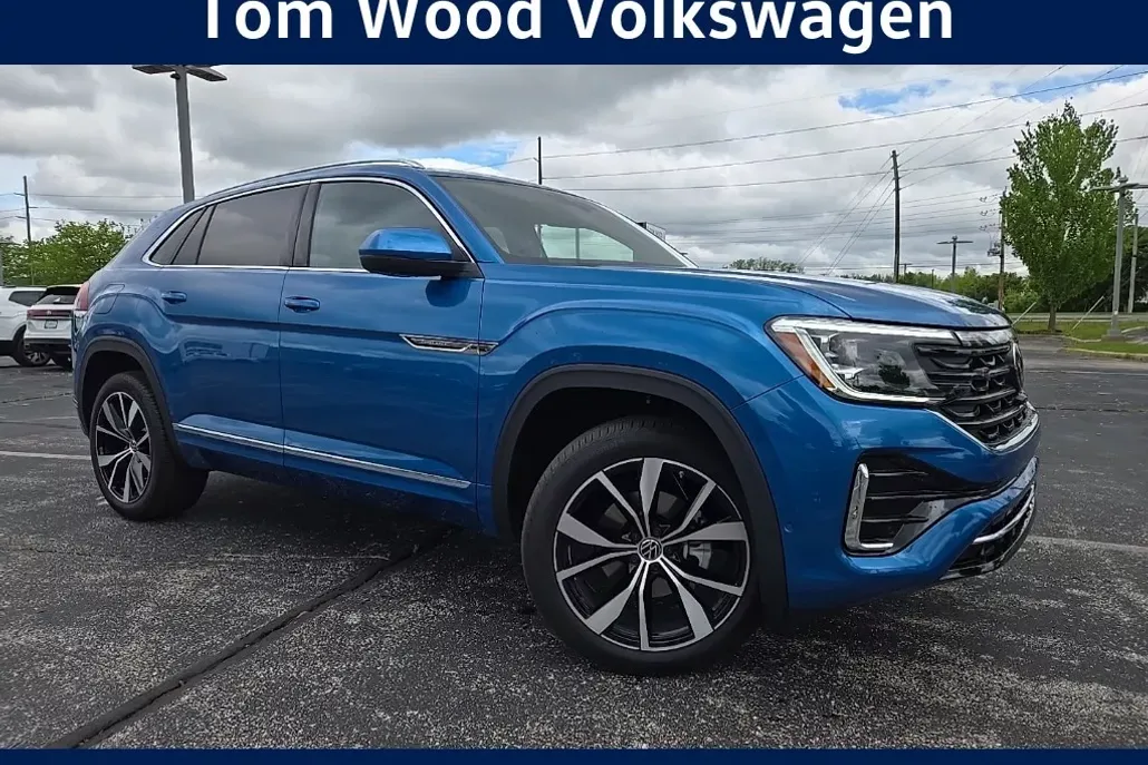 2025 Volkswagen Atlas Cross Sport SEL Premium R-Line photo 1