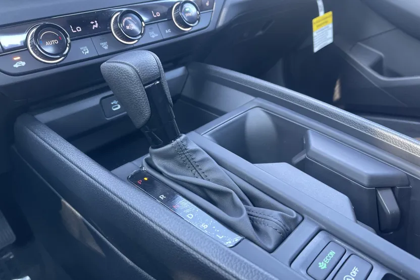 2025 Honda Accord SE photo 1