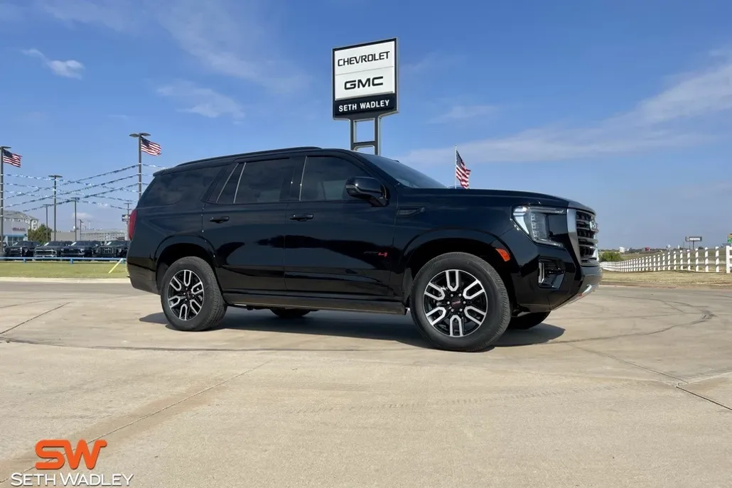 2023 Gmc Yukon AT4 photo 1