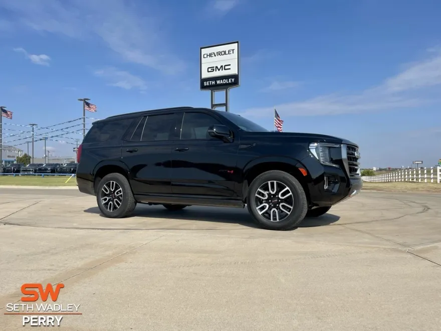 2023 Gmc Yukon AT4 photo 1