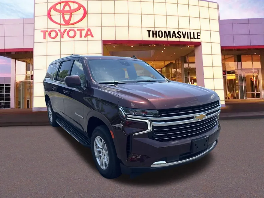 2023 Chevrolet Suburban LT photo 1