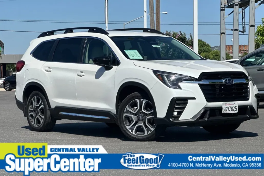 2024 Subaru Ascent Limited photo 1