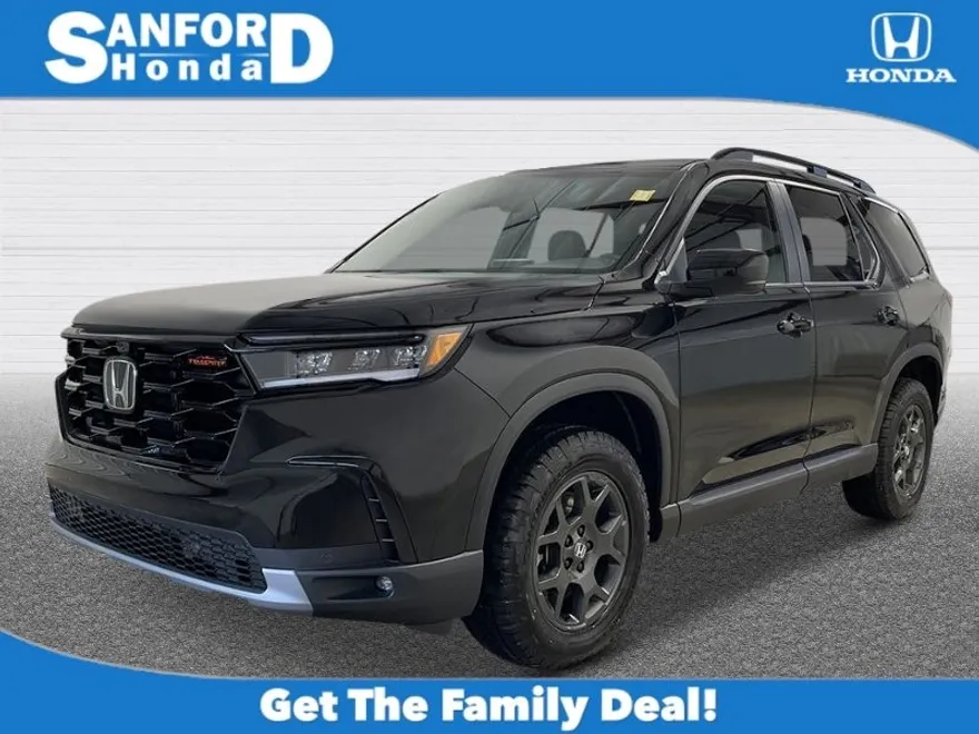 2025 Honda Pilot TrailSport photo 1