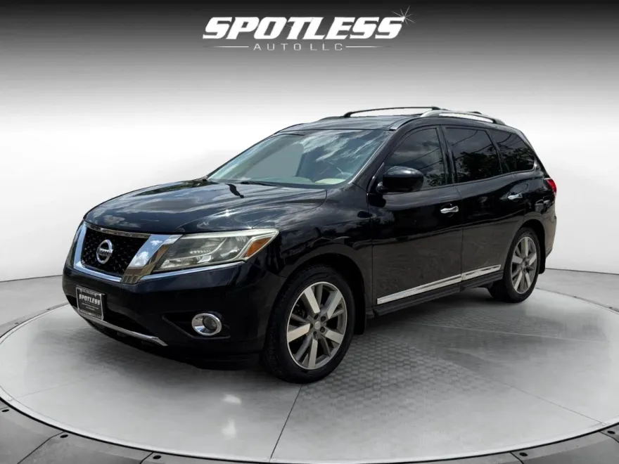 2014 Nissan Pathfinder SL photo 1