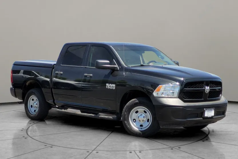 2017 Ram 1500 Tradesman photo 1