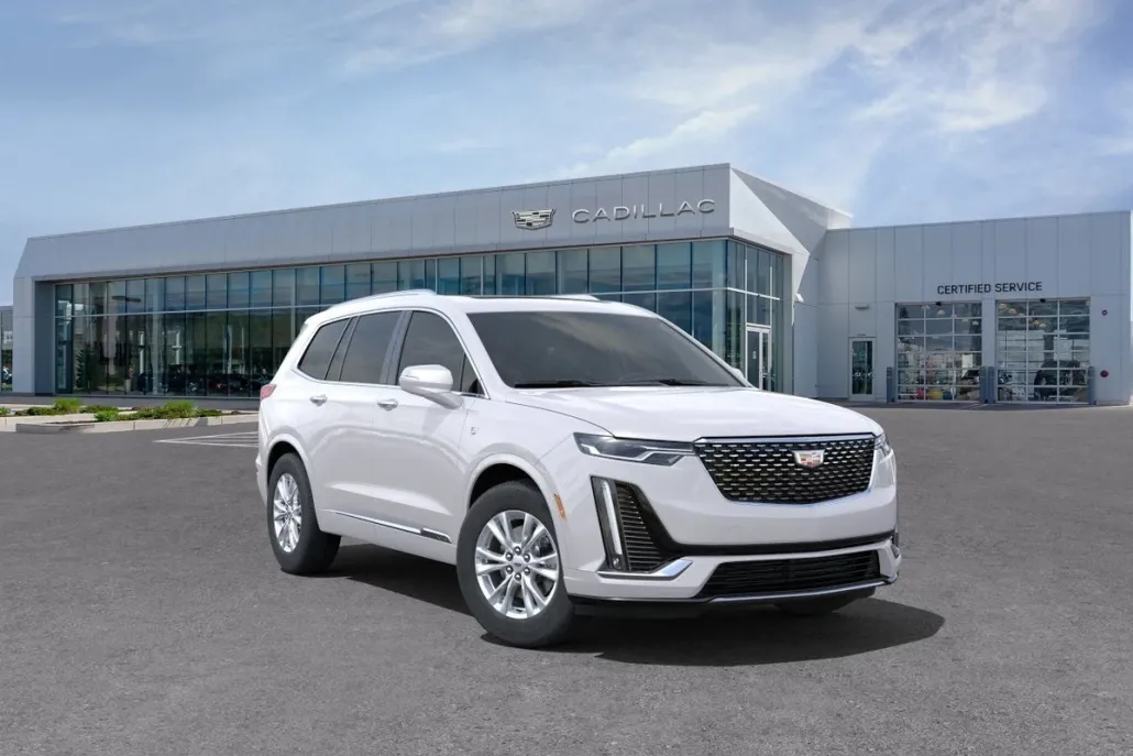 2025 Cadillac XT6 Luxury photo 1
