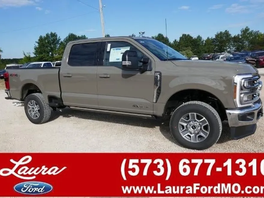 2026 Ford F-250 Lariat photo 1