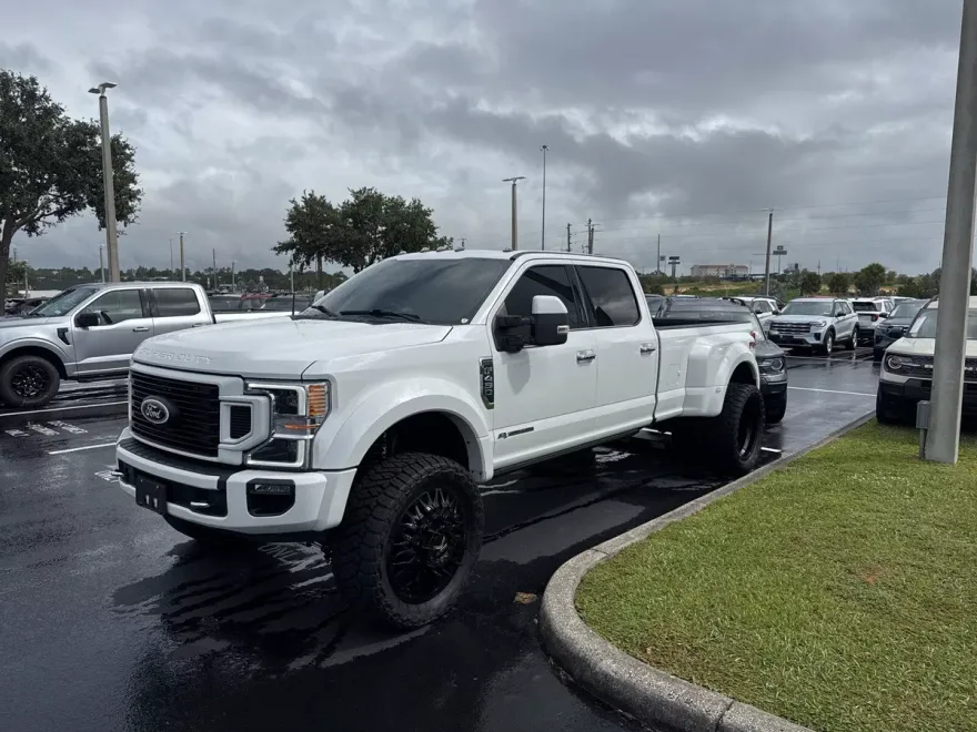 2022 Ford F-450 Platinum photo 1