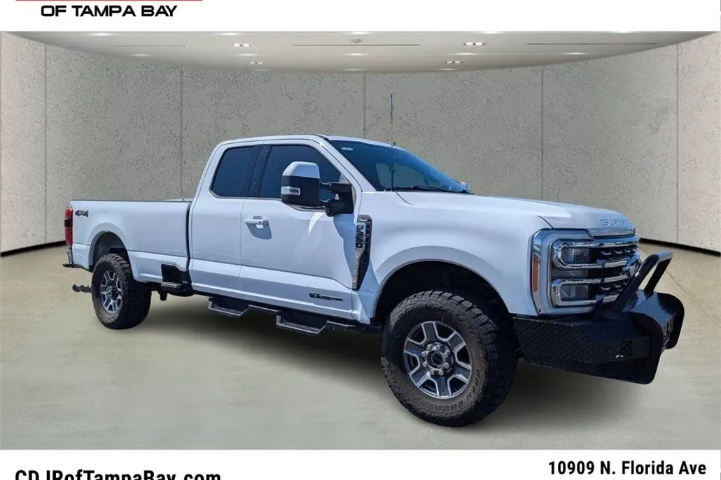 2023 Ford F-350 Lariat photo 1