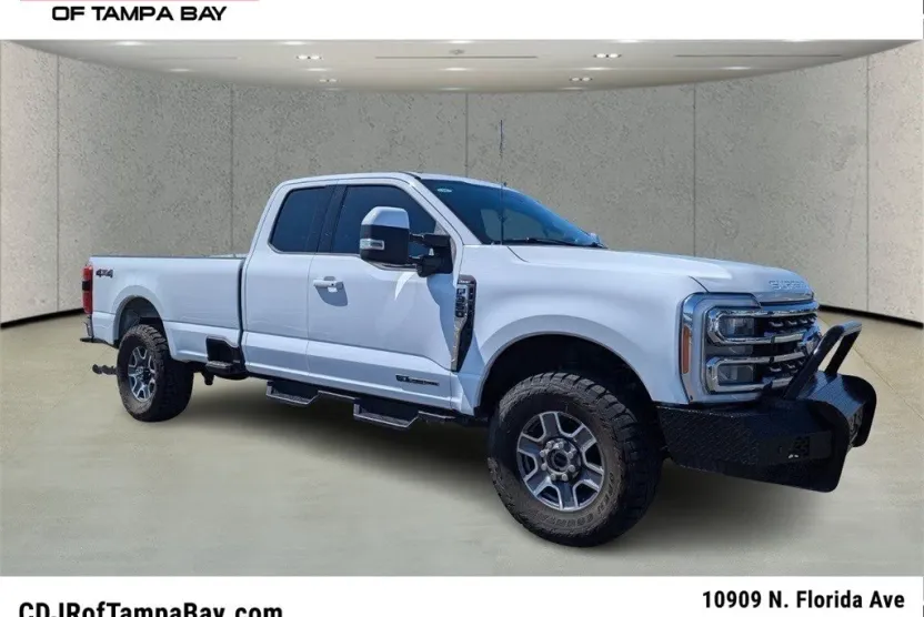 2023 Ford F-350 Lariat photo 1