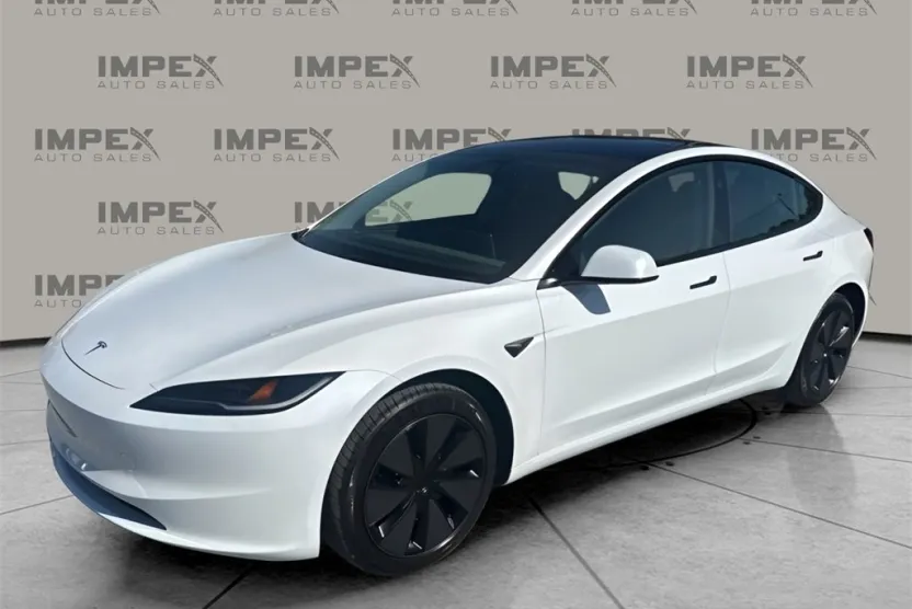 2025 Tesla Model 3 Long Range photo 1