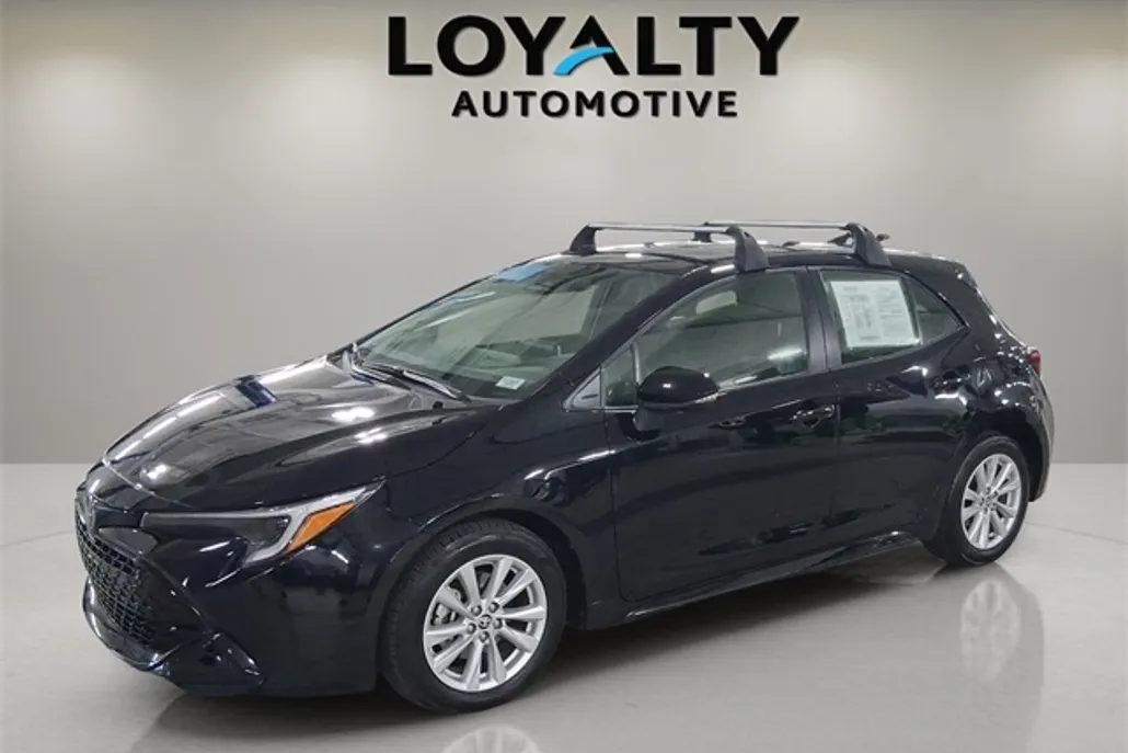 2025 Toyota Corolla SE photo 1