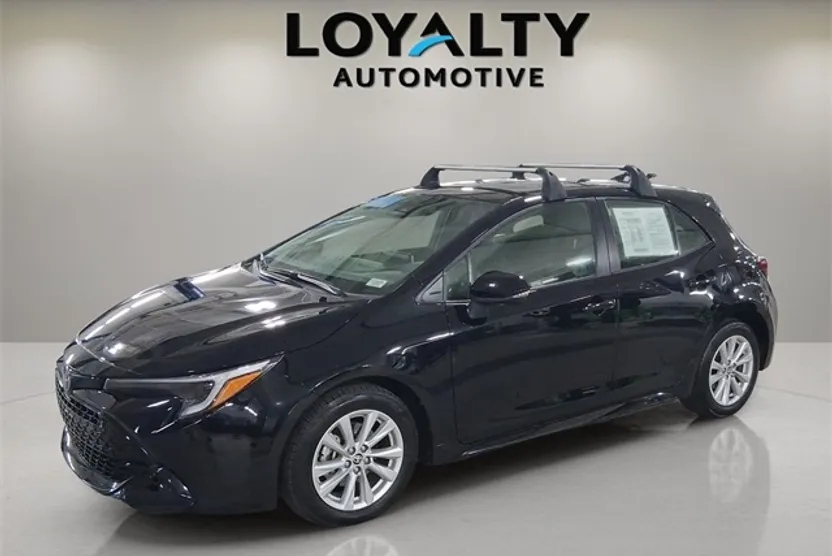 2025 Toyota Corolla SE photo 1