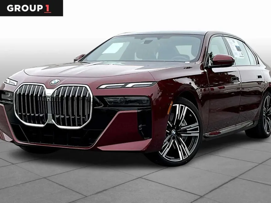 2025 Bmw 760i photo 1