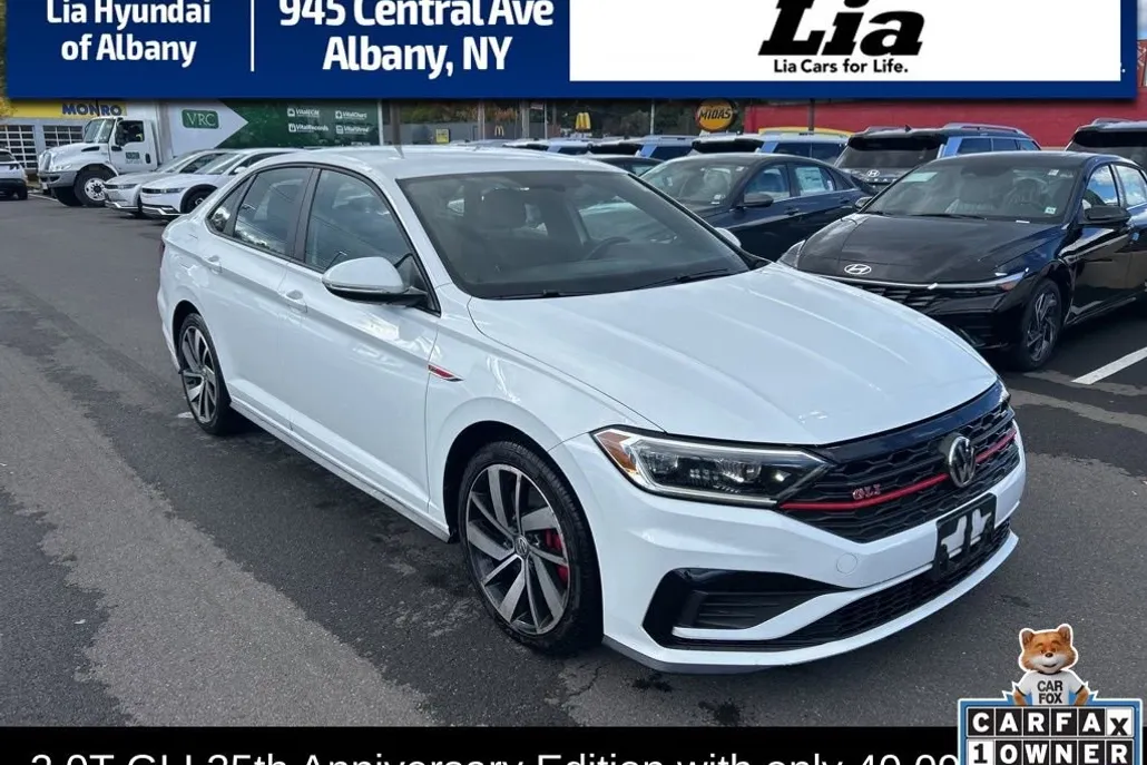 2019 Volkswagen Jetta GLI Anniversary Edition photo 1