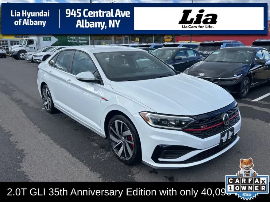 2019 Volkswagen Jetta GLI Anniversary Edition photo 1