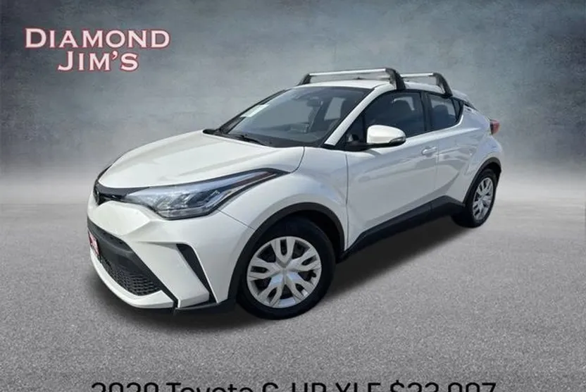 2020 Toyota C-HR XLE photo 1