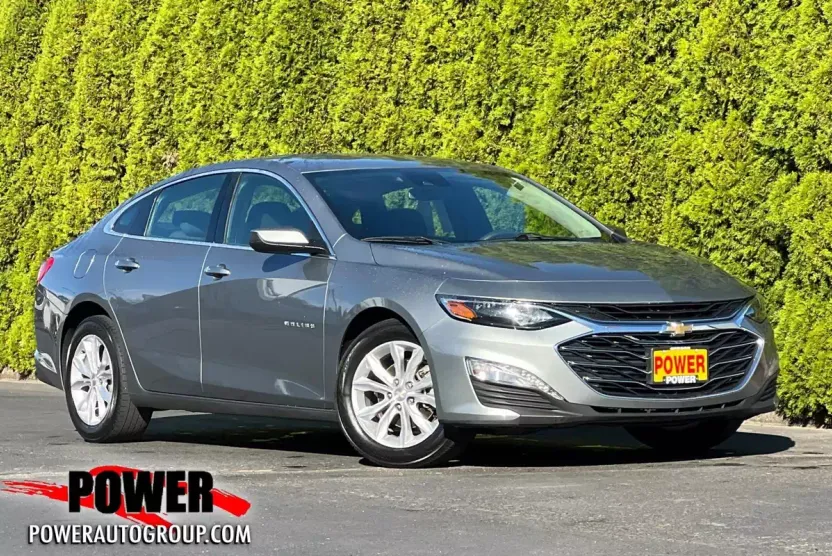 2023 Chevrolet Malibu 1LT photo 1