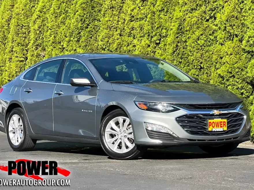 2023 Chevrolet Malibu 1LT photo 1