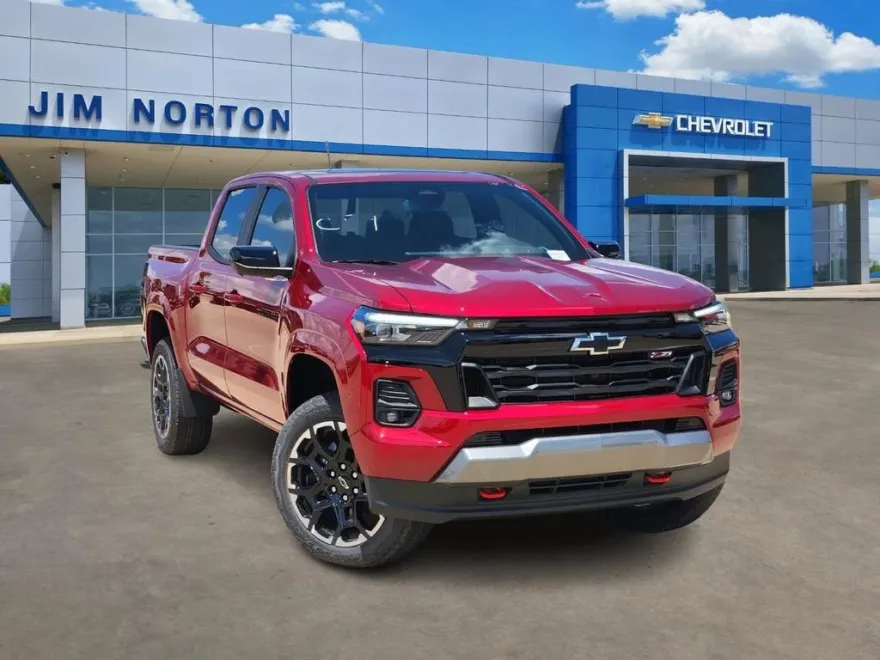 2026 Chevrolet Colorado Z71 photo 1