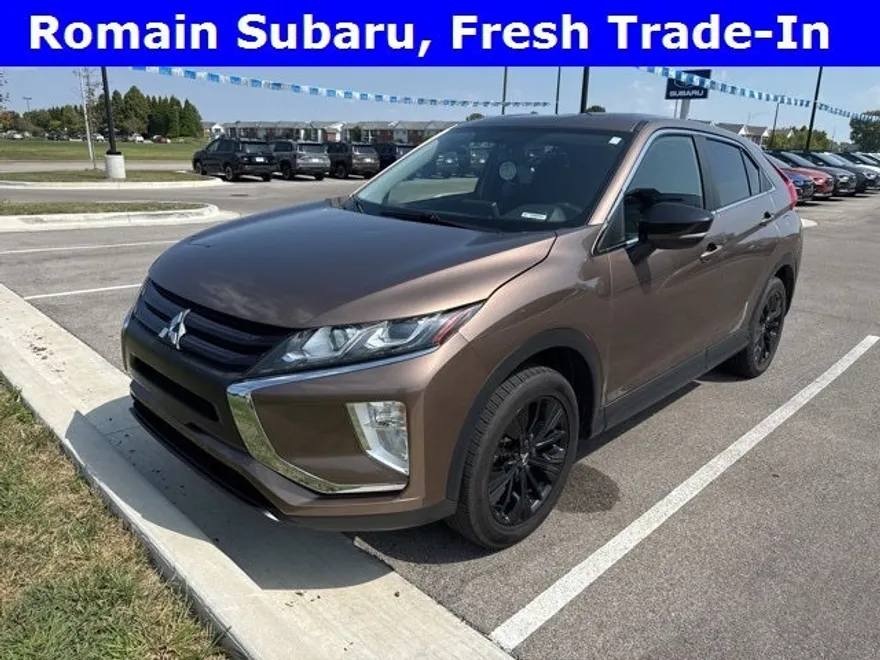 2018 Mitsubishi Eclipse Cross LE photo 1