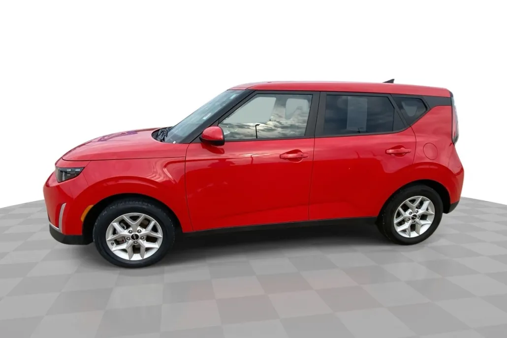 2025 Kia Soul S photo 1