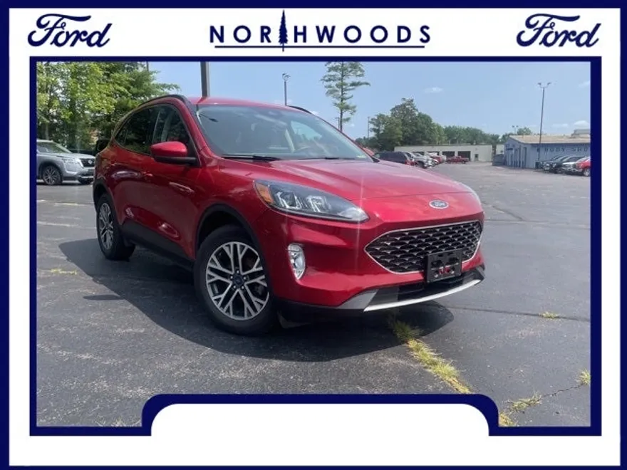 2020 Ford Escape SEL photo 1