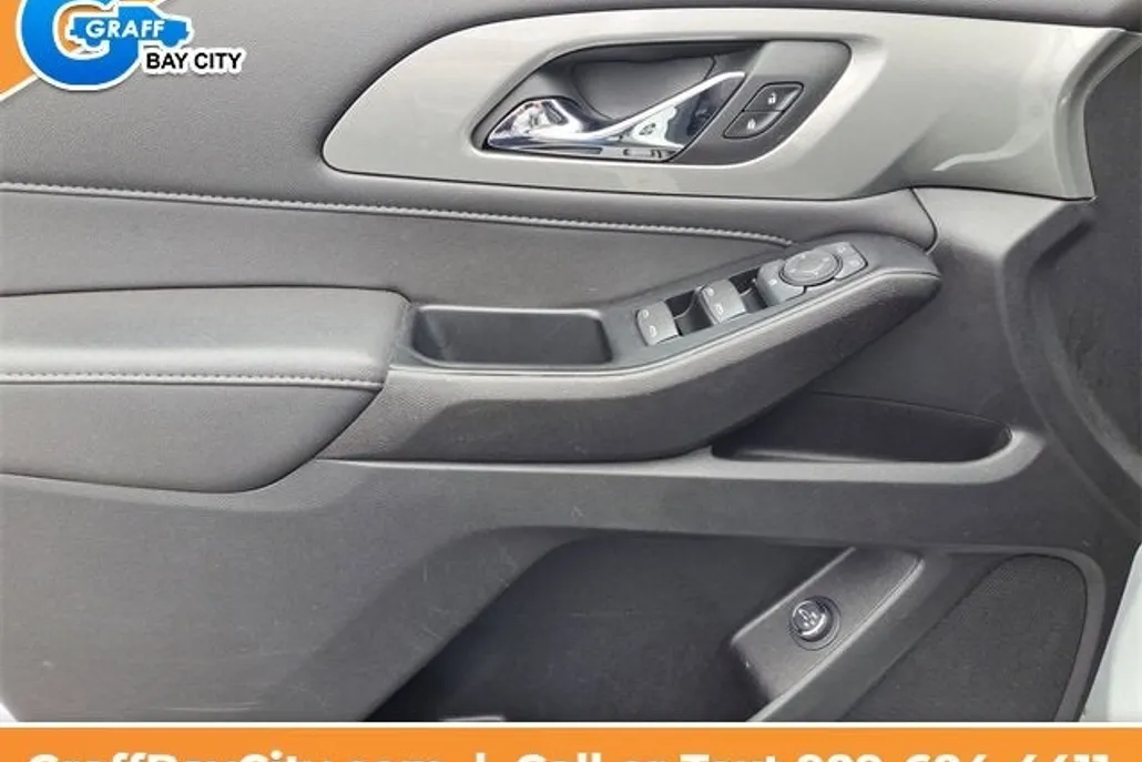 2023 Chevrolet Traverse Cloth photo 1