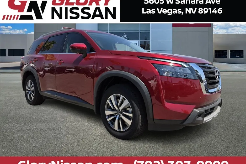2025 Nissan Pathfinder SL photo 1