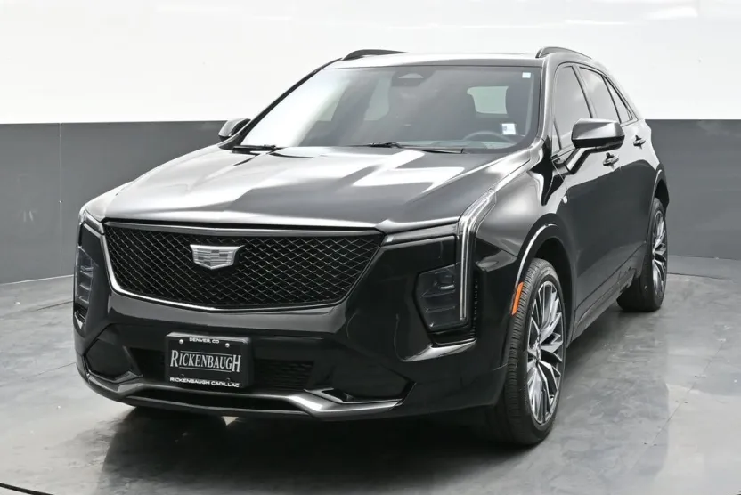 2024 Cadillac XT4 Sport photo 1