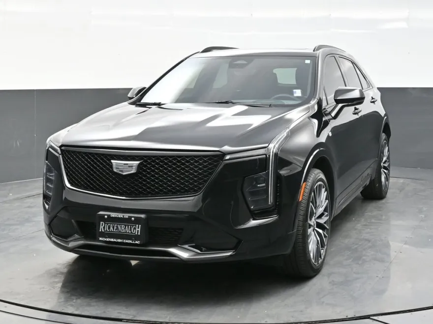 2024 Cadillac XT4 Sport photo 1