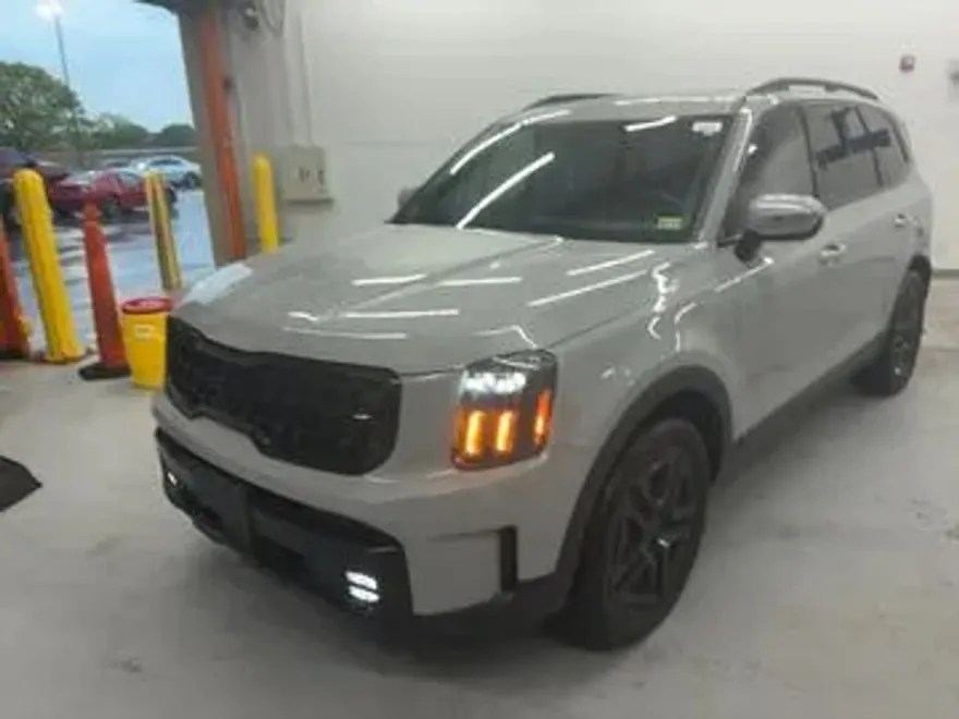 2025 Kia Telluride X-Line photo 1