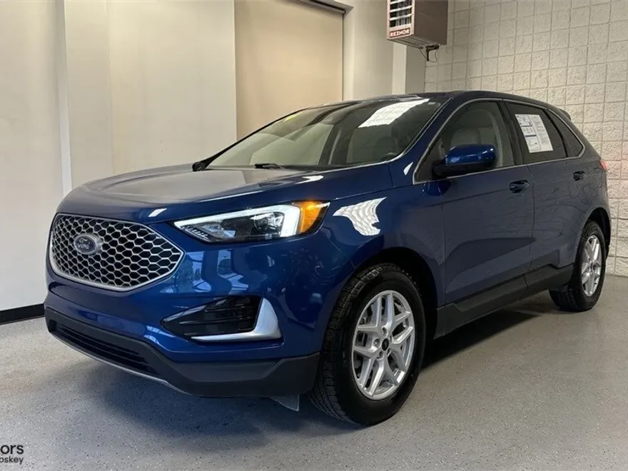 2024 Ford Edge SEL photo 1