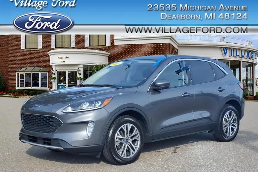 2022 Ford Escape SEL photo 1
