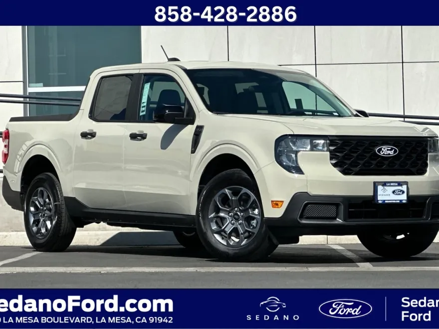 2025 Ford Maverick XLT photo 1