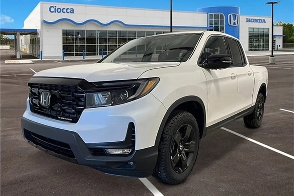 2025 Honda Ridgeline Black Edition photo 1