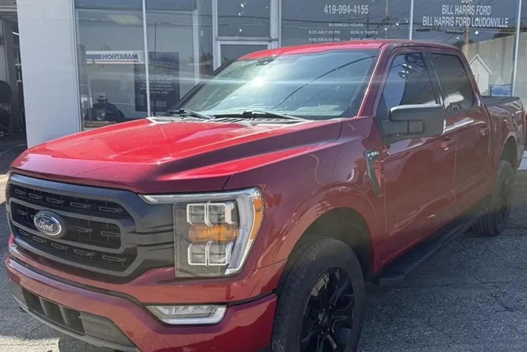2021 Ford F-150 XLT photo 1