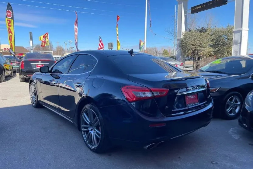 2017 Maserati Ghibli S photo 1