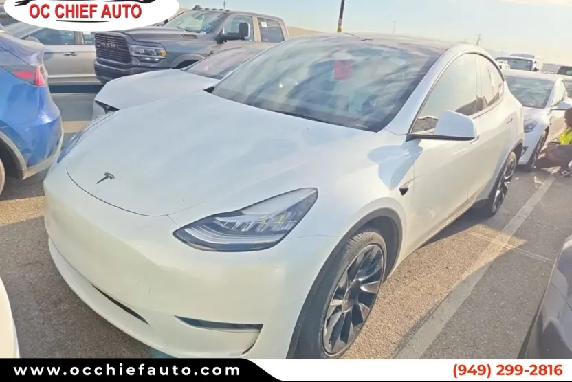 2023 Tesla Model Y Long Range photo 1