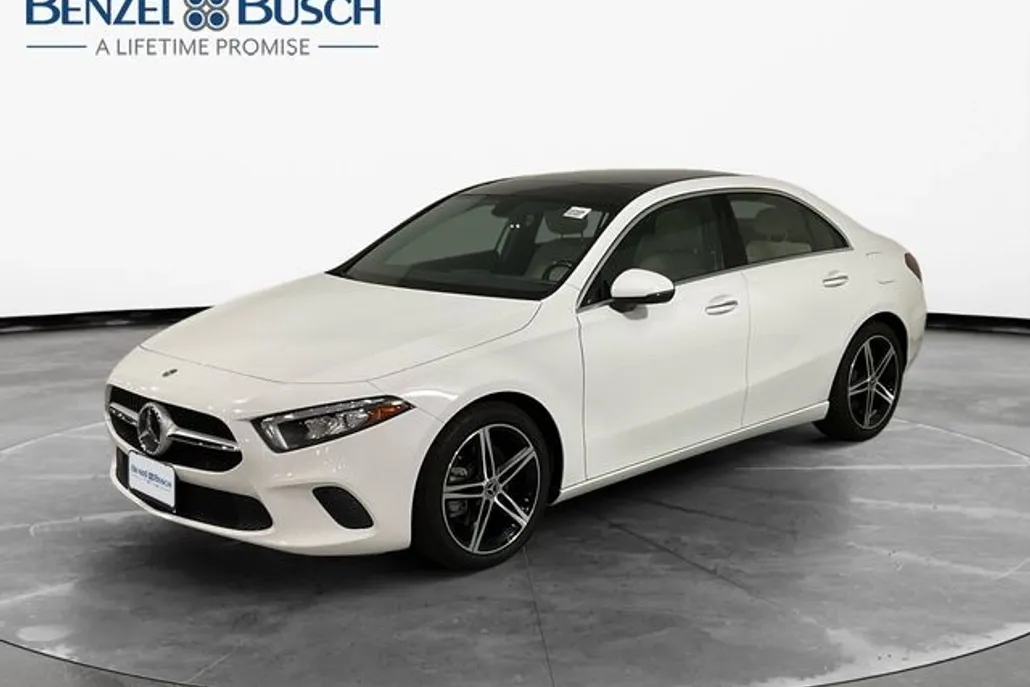 2022 Mercedes Benz A 220 4MATIC photo 1