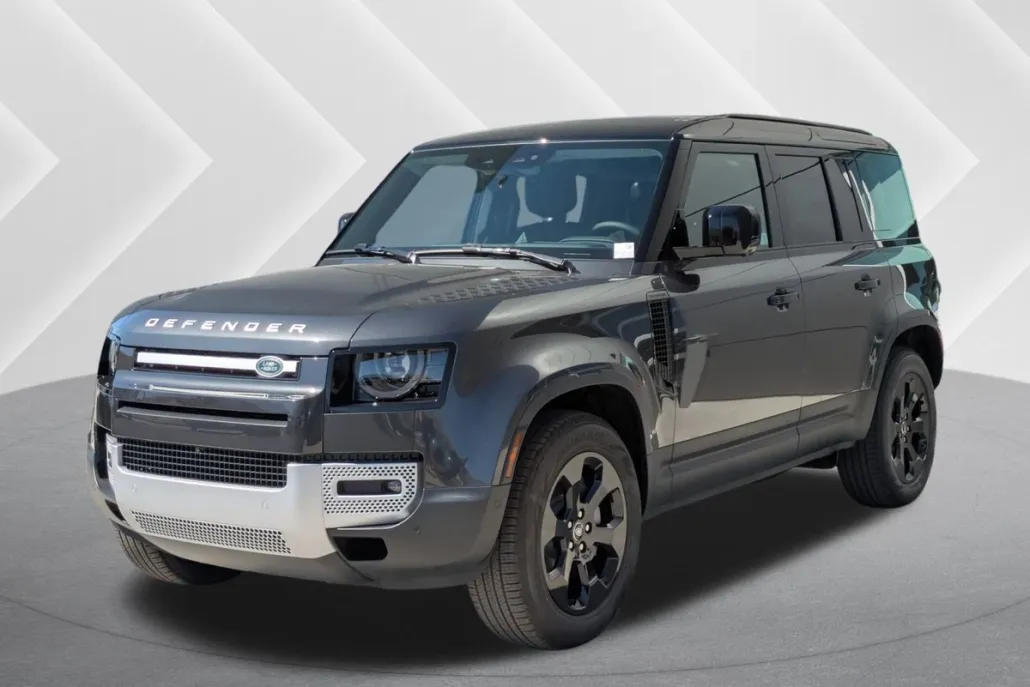2025 Land Rover Defender 110 S photo 1