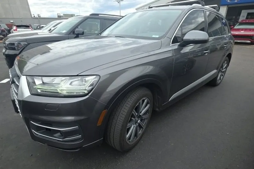 2018 Audi Q7 Premium Plus photo 1