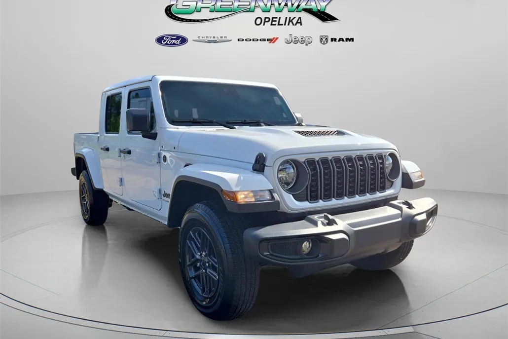 2025 Jeep Gladiator Sport S photo 1