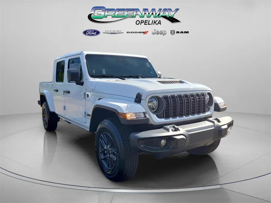 2025 Jeep Gladiator Sport S photo 1