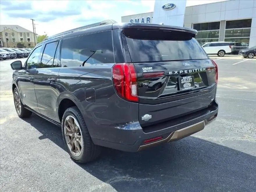 2025 Ford Expedition MAX King Ranch photo 1