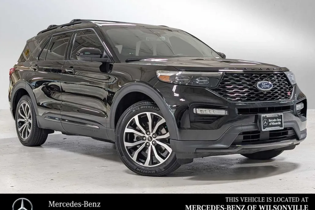 2022 Ford Explorer ST photo 1