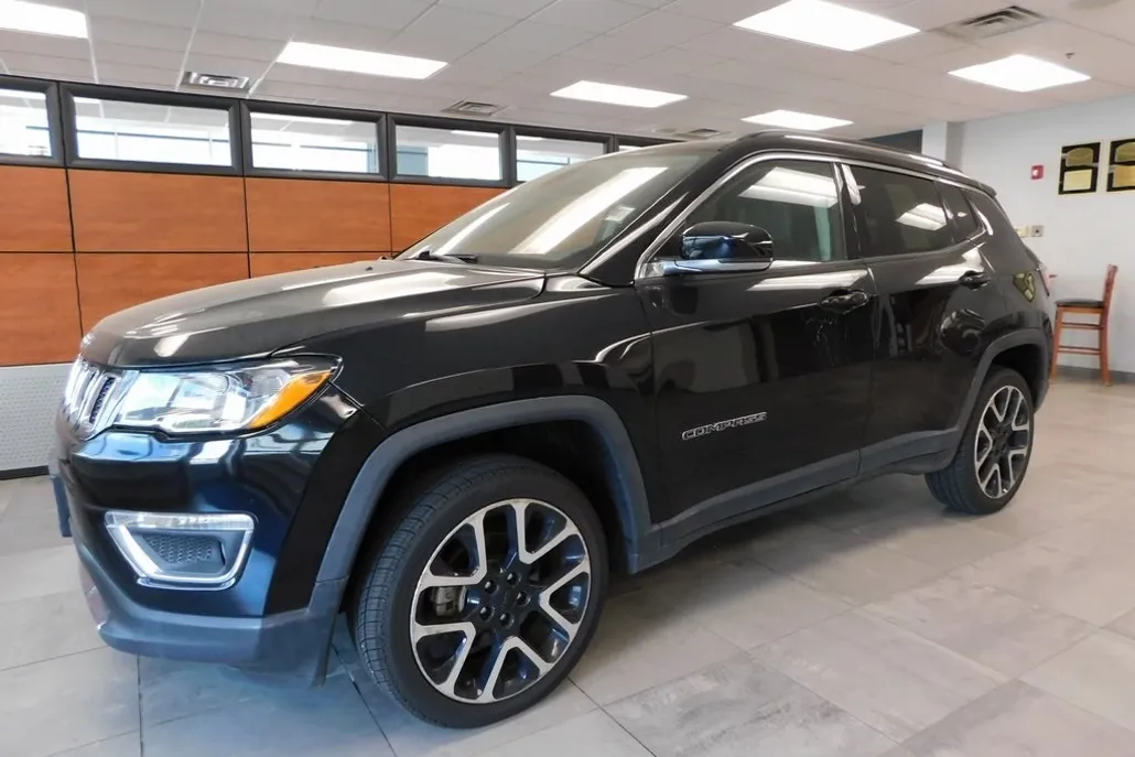 2018 Jeep Compass Limited photo 1